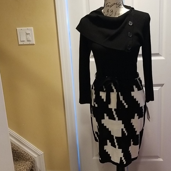 Sandra Darren Dresses & Skirts - new womans black and white dress ...size medium